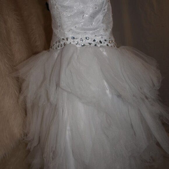 Short DRESS White Tule with Lace Top Size M/L USED4PHOTO SHOOT BY JJ'S House - Picture 4 of 11